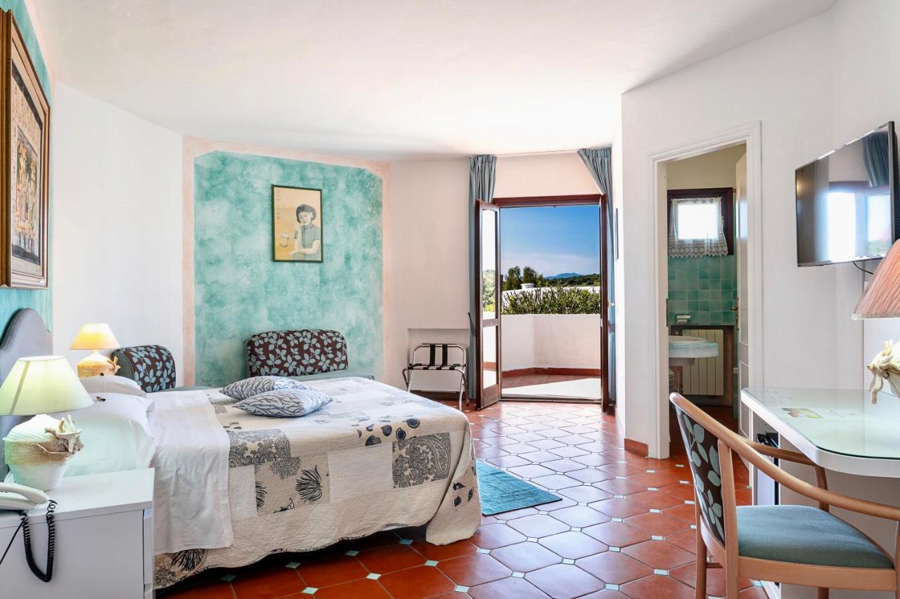 Hotel Stefania Boutique Hotel By The Beach Olbia Exterior foto